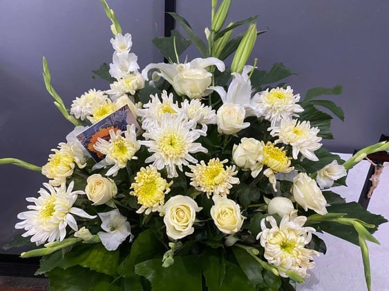 Flower Arrangement with White Flowers